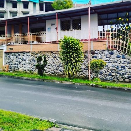 Hostal Spa Casa De Piedra Con Jacuzzi サンタ・ロサ・デ・カバル エクステリア 写真