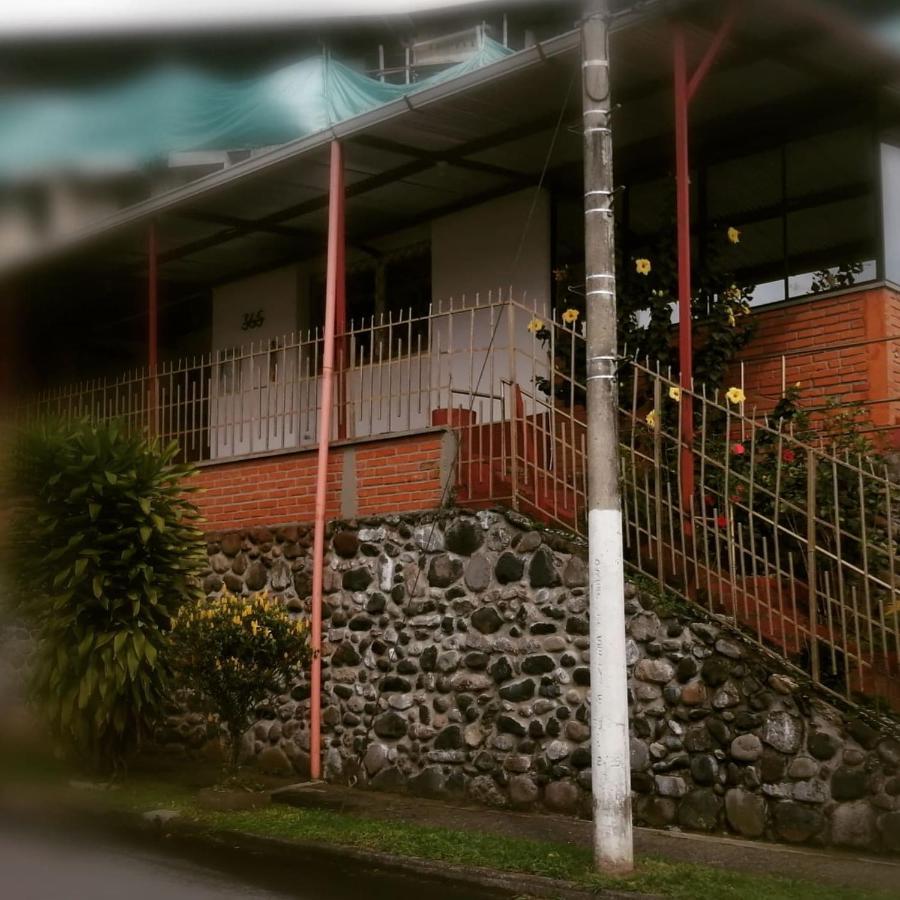 Hostal Spa Casa De Piedra Con Jacuzzi サンタ・ロサ・デ・カバル エクステリア 写真