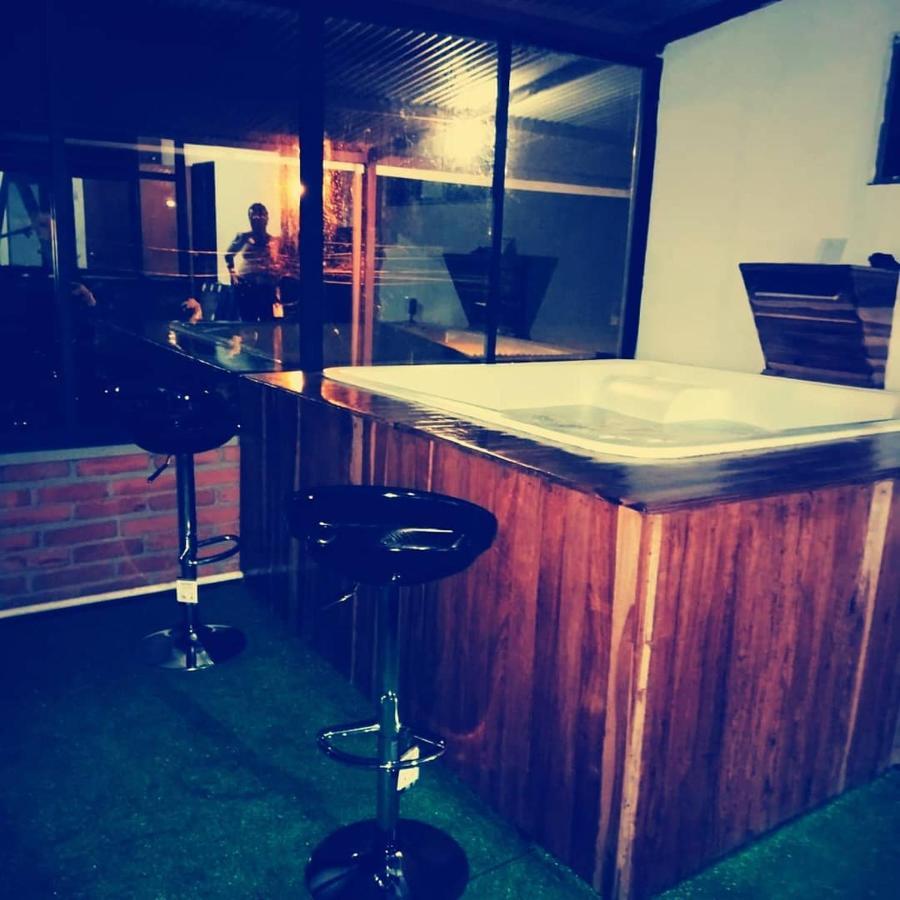 Hostal Spa Casa De Piedra Con Jacuzzi サンタ・ロサ・デ・カバル エクステリア 写真
