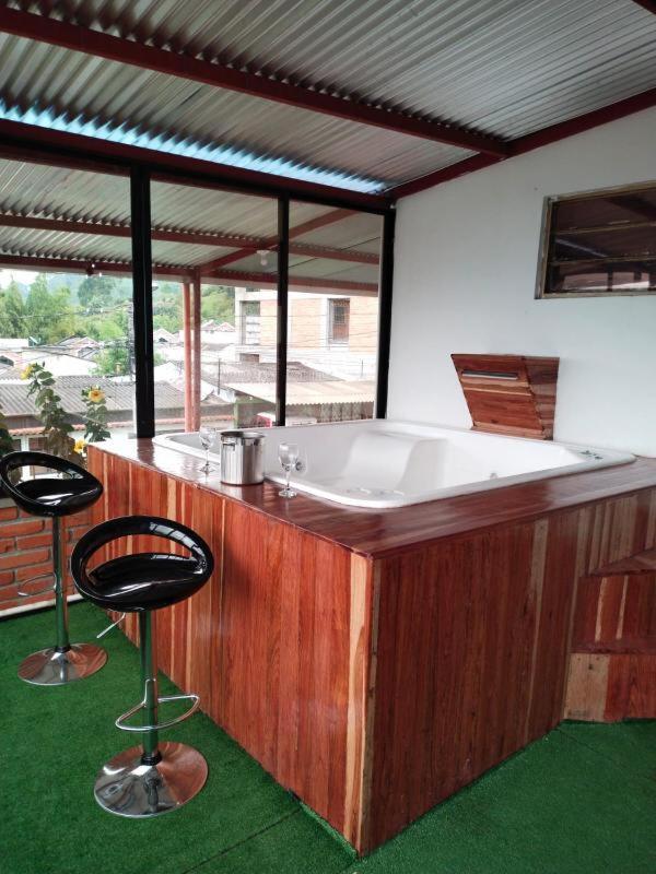 Hostal Spa Casa De Piedra Con Jacuzzi サンタ・ロサ・デ・カバル エクステリア 写真