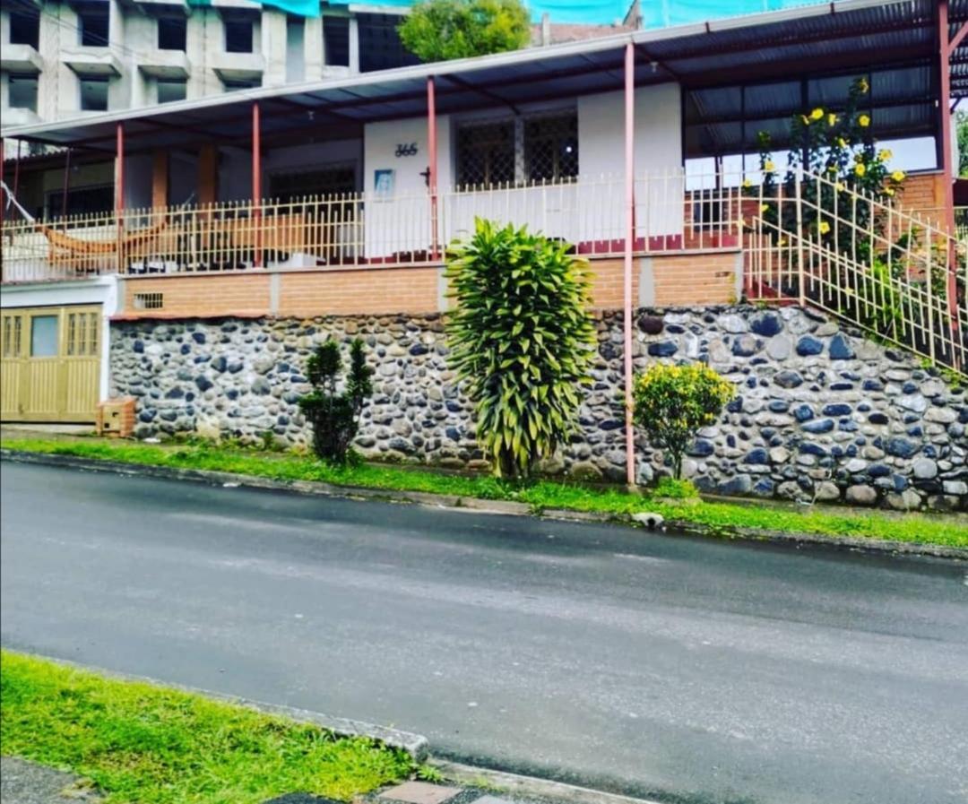 Hostal Spa Casa De Piedra Con Jacuzzi サンタ・ロサ・デ・カバル エクステリア 写真